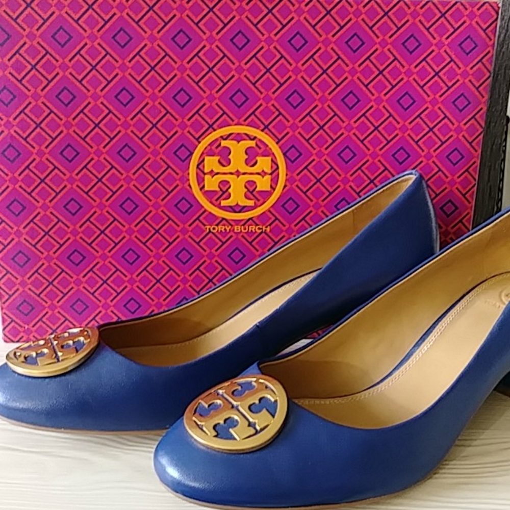 Tory Burch Size 10 Blue Block Heels - Picture 1 of 10